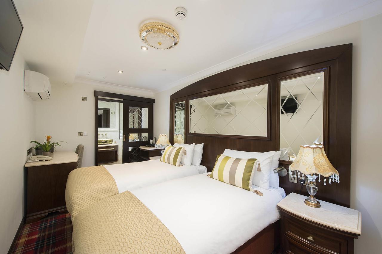 The George Street Hotel Oxford Exterior photo A room at the hotel