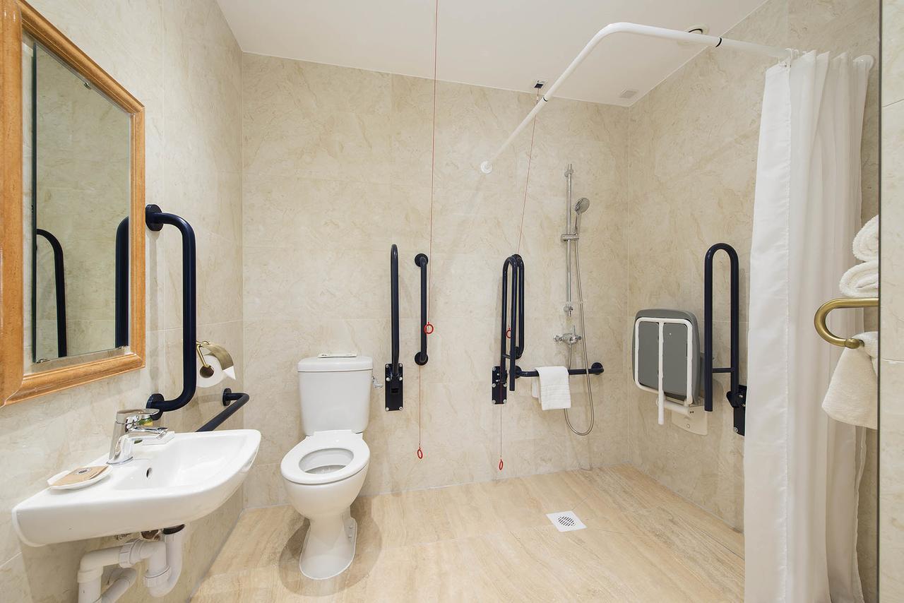 The George Street Hotel Oxford Exterior photo Disabled toilet with alarm