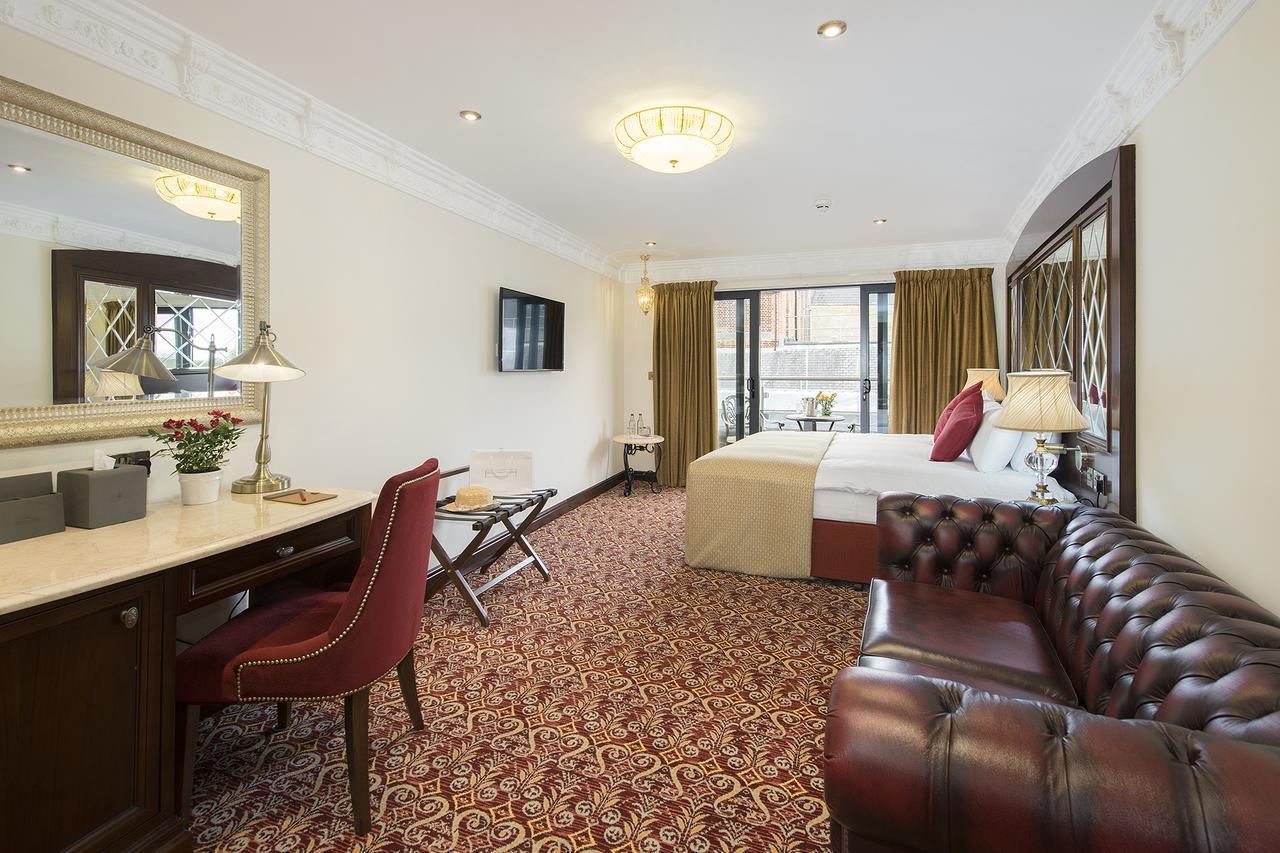 The George Street Hotel Oxford Exterior photo A suite at the hotel